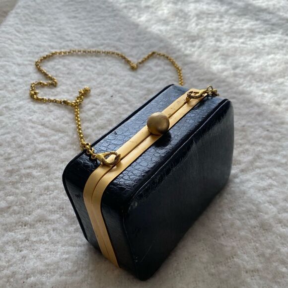 Vintage Handbags - Chic Black and Gold Clutch Faux Leather Handbag Purse